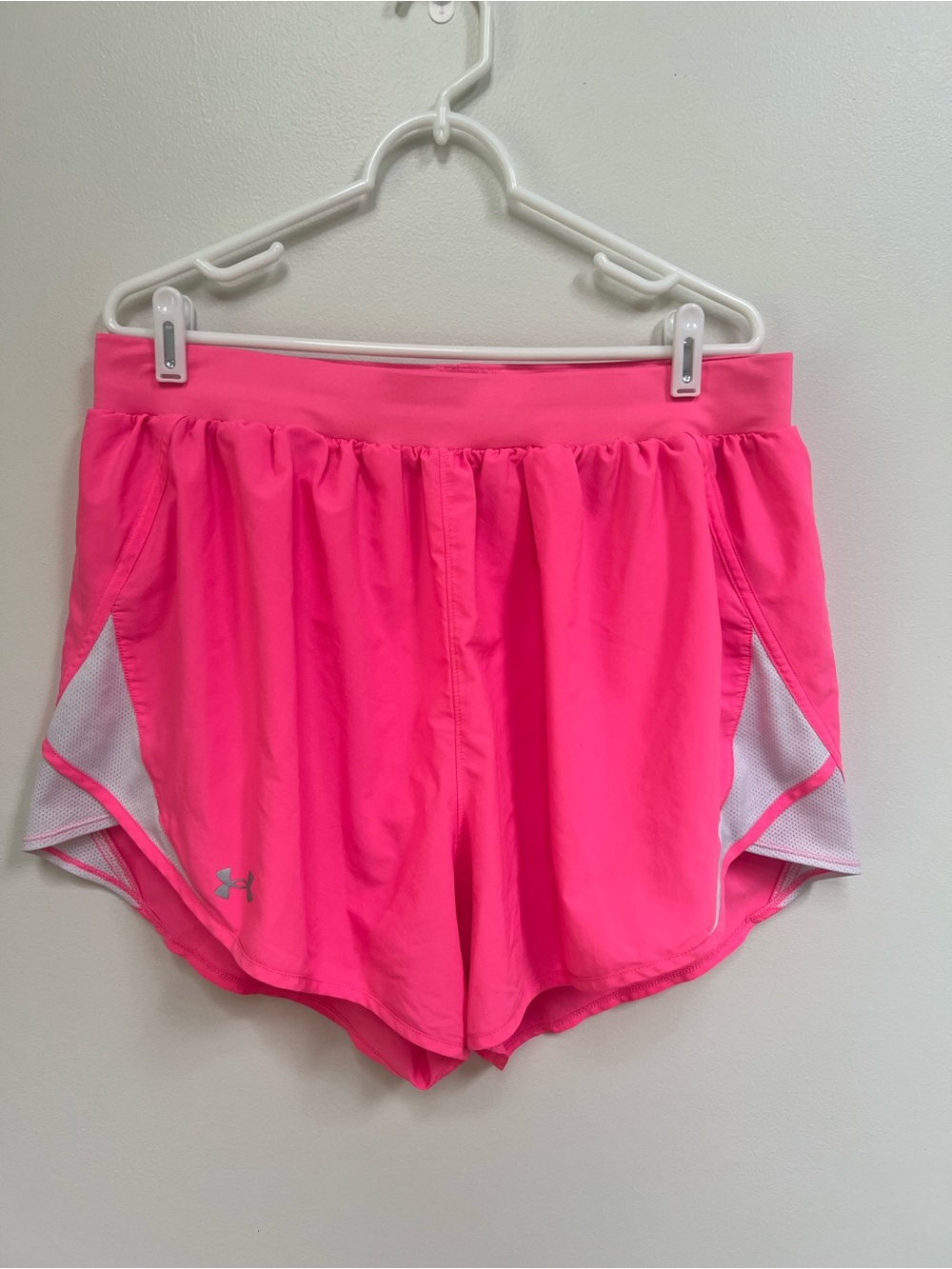 Under Armour HeatGear Hot Pink Running Shorts 1X Plus Size Athletic Shorts